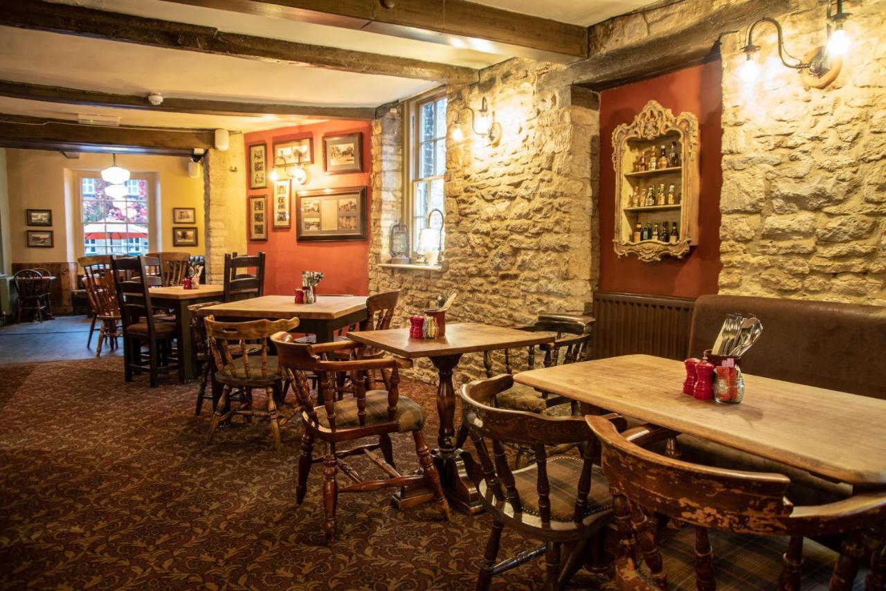The Star Inn Удсток Екстериор снимка